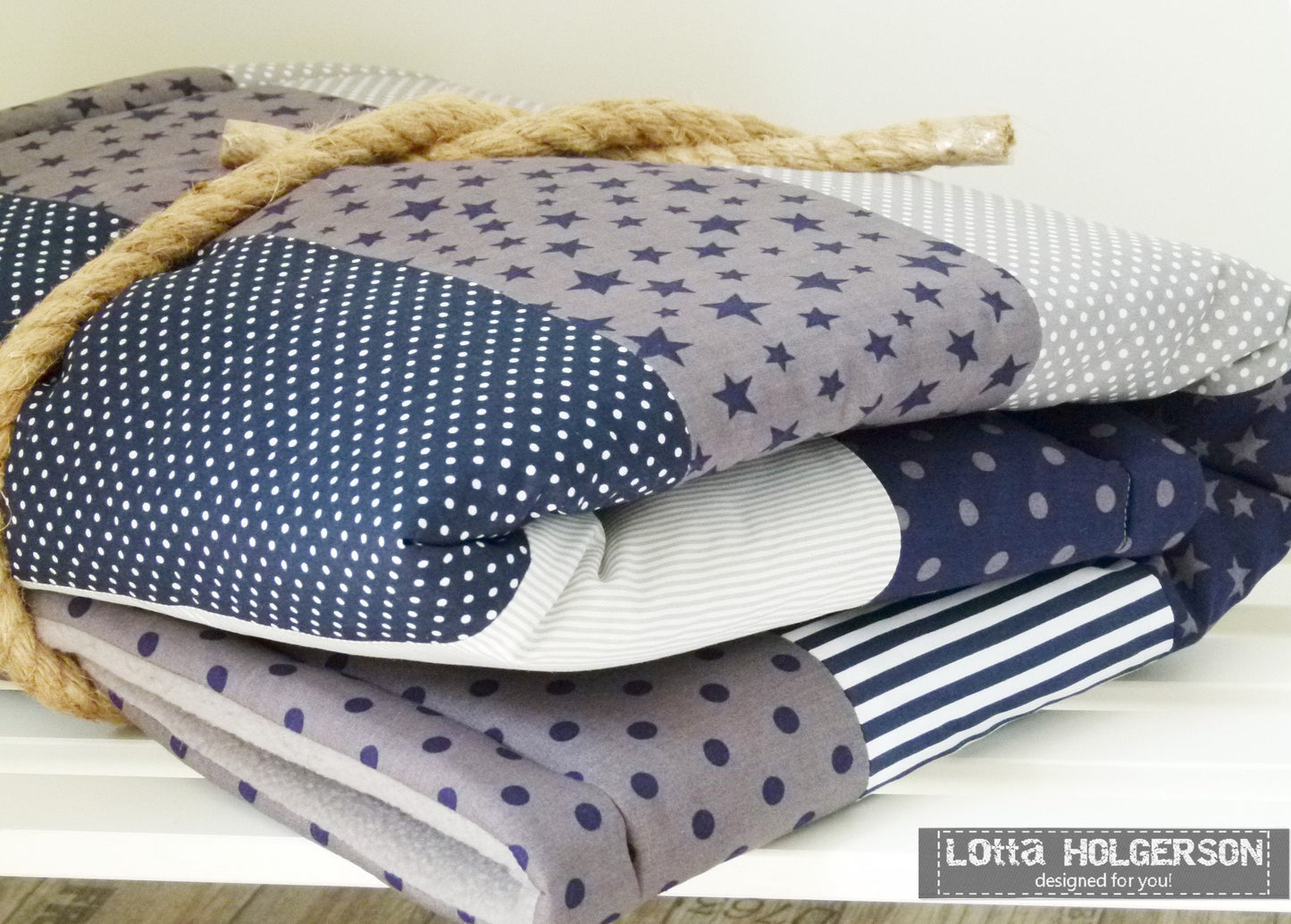 STRIPES - PATCHWORK - BABYDECKE - Tagesdecke - Kuscheldecke mit Namen