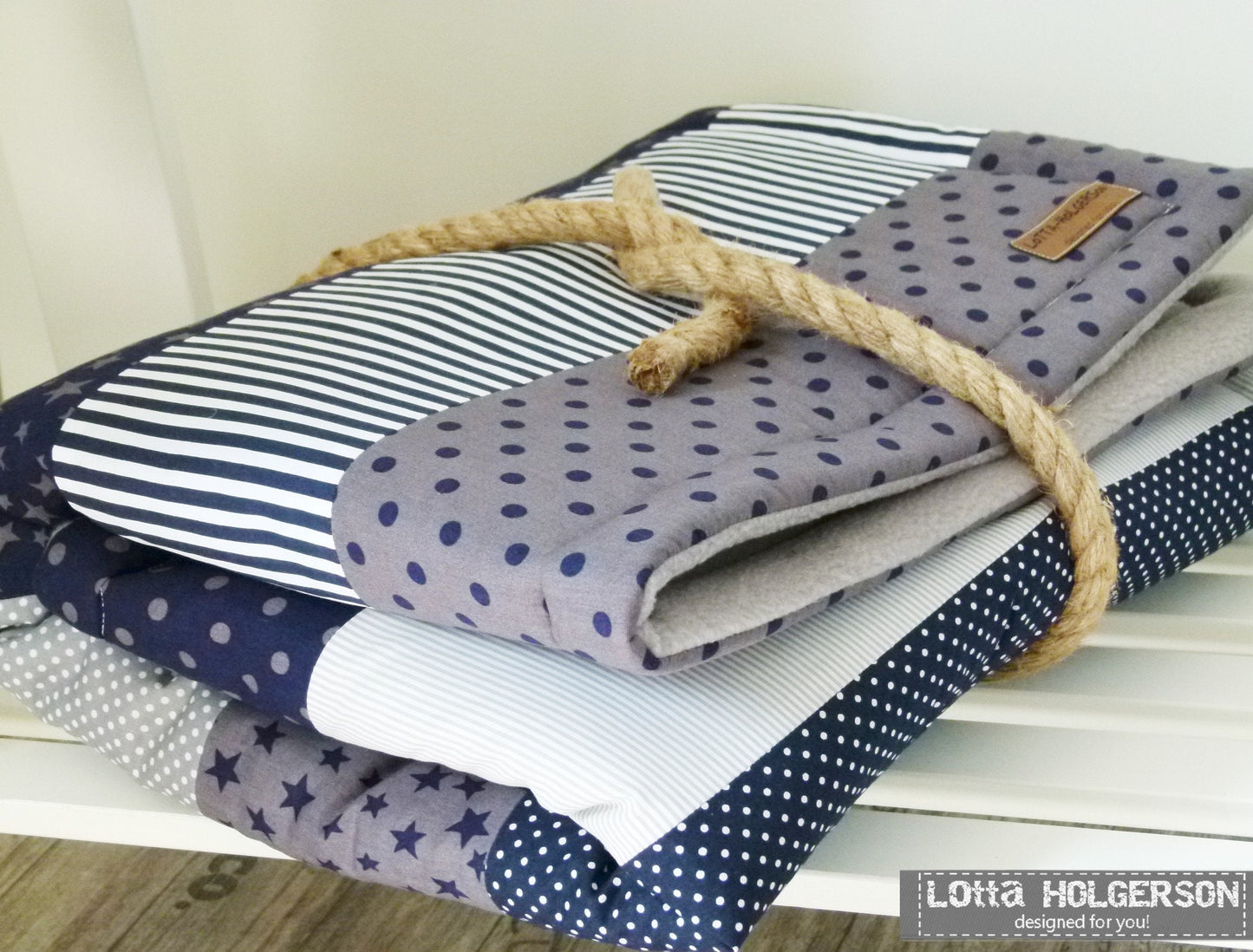 STRIPES - PATCHWORK - BABYDECKE - Tagesdecke - Kuscheldecke mit Namen