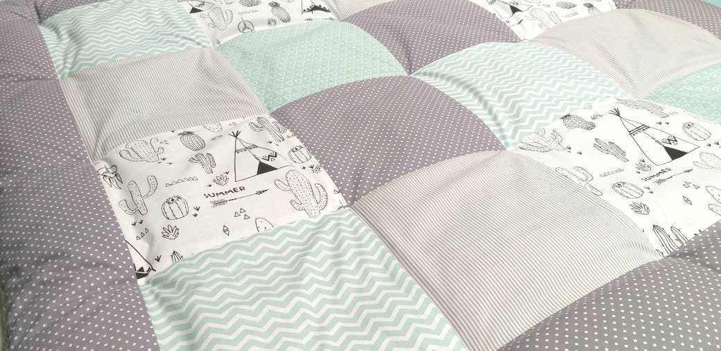 Krabbeldecke - Patchwork - Decke - Babydecke - 3-4cm dick - mit Namen - KAKTEEN TIPI Mint/Grau/Weiß *100x100cm* 120×120cm *140x140cm