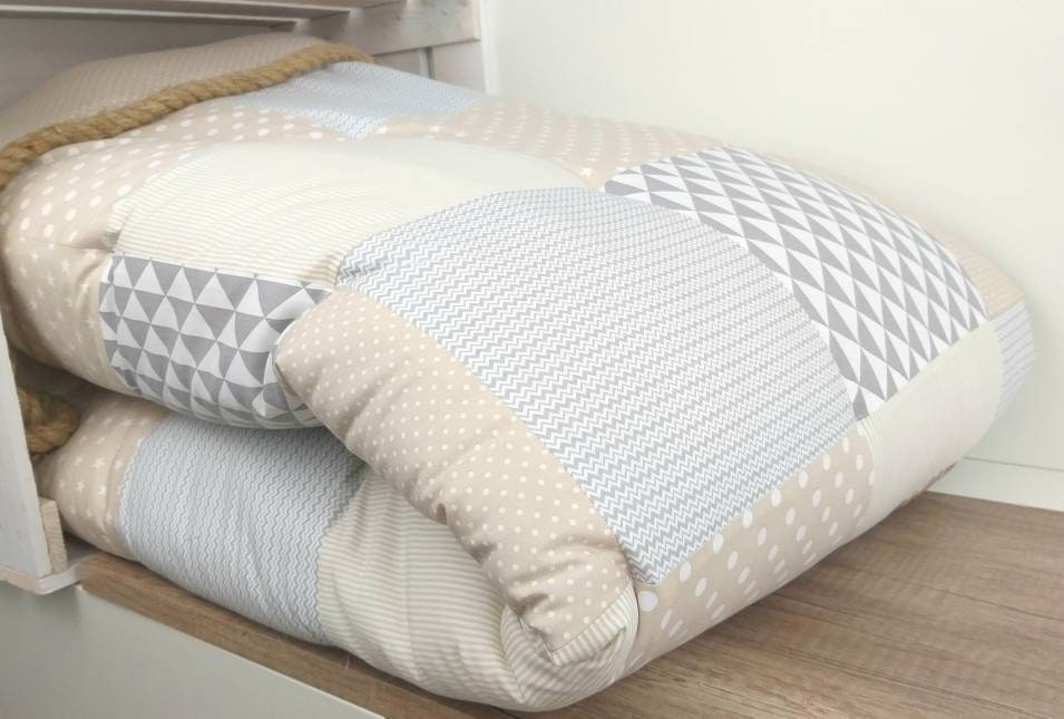 3-4cm dicke Krabbeldecke - Patchwork - DECKE - Babydecke - beige/weiß - mit Namen *100×100cm *120x120cm *140×140cm