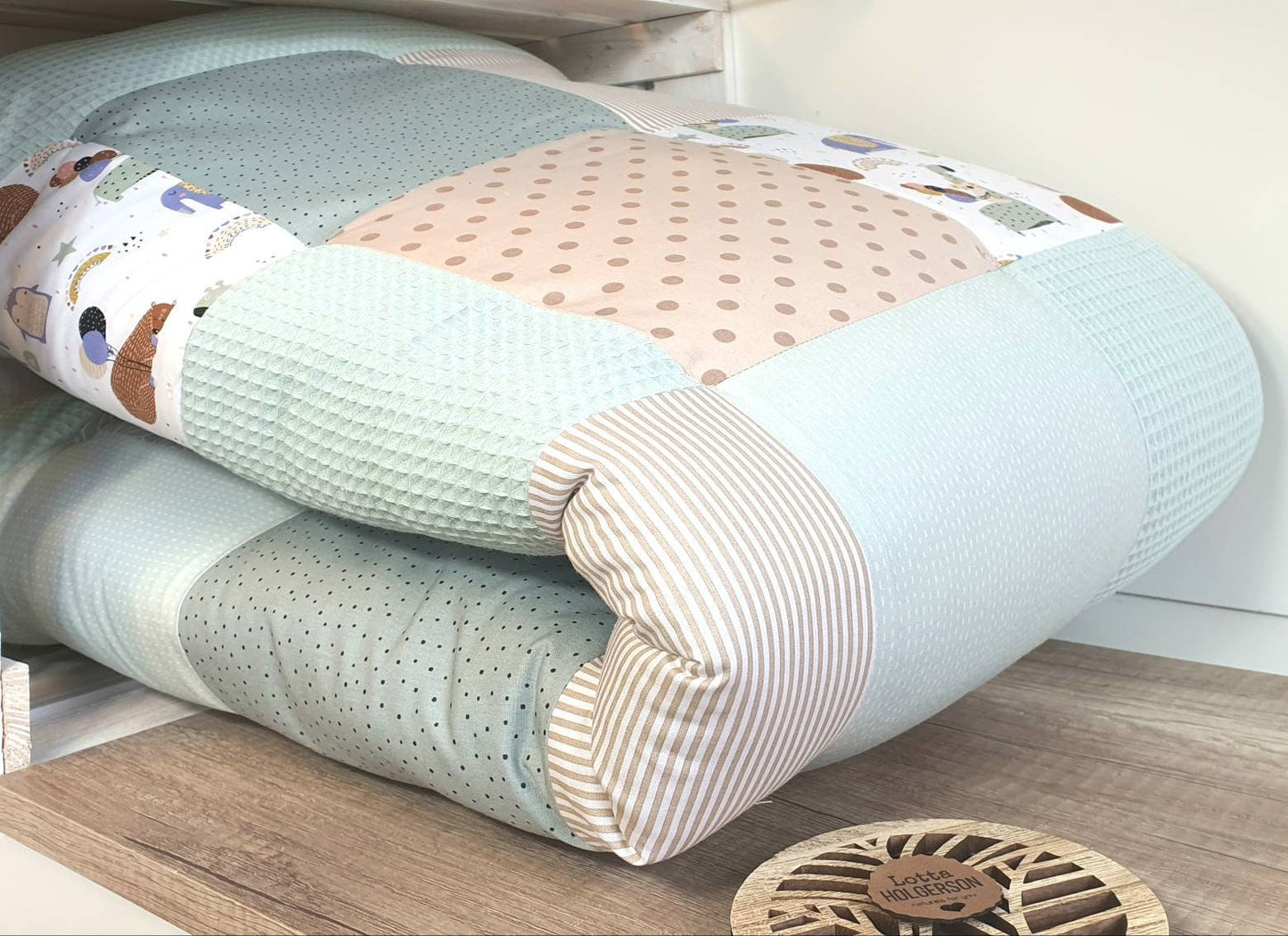 3-4cm dicke Krabbeldecke - Patchwork - Waffelstoff Decke - Babydecke - mit Namen ELEFANT GIRAFFE mint beige