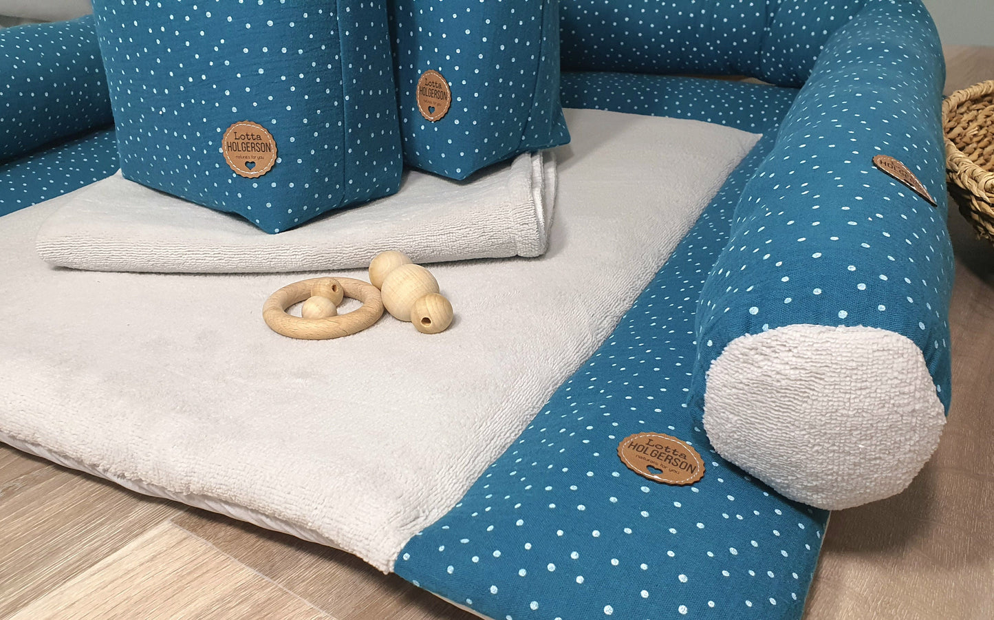 Set Wickelauflage inkl. Wickeltischrolle, wasserdichte Wickelunterlage, 2er Set Utensilos Musselin aqua petrol flauschiger Frottee hellgrau