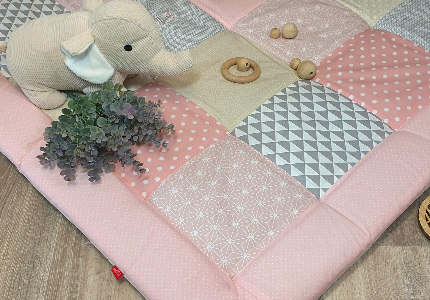 3-4cm dickeKrabbeldecke - Patchwork - Decke - Babydecke - beige koralle weiß - mit Namen / Datum / Uhrzeit / Größe / Gewicht