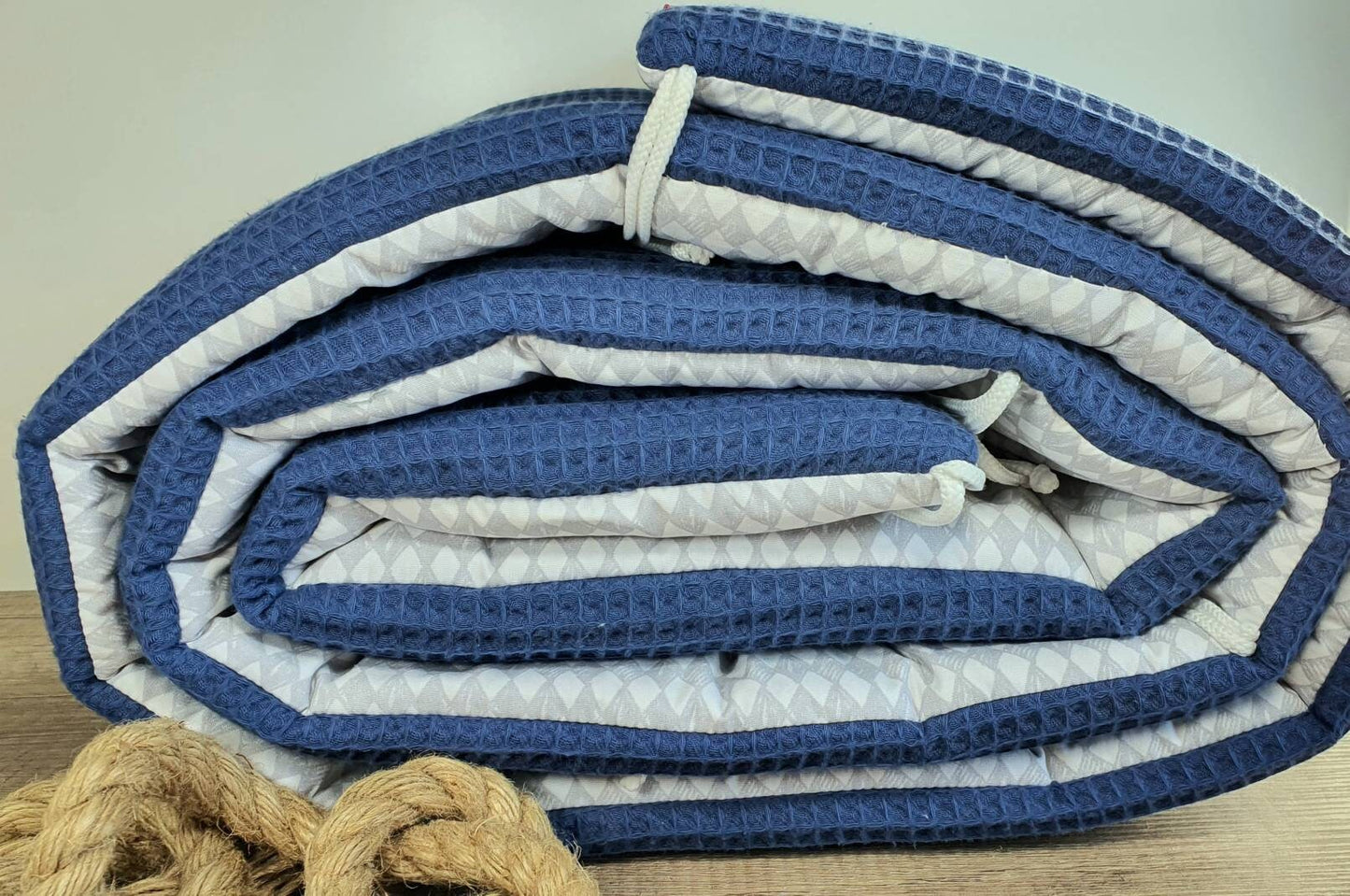 LATTICE UPHOLSTERY - PLAYPEN GRID PROTECTION - Waffle fabric waffle pellique * diamond dark jeans light grey white