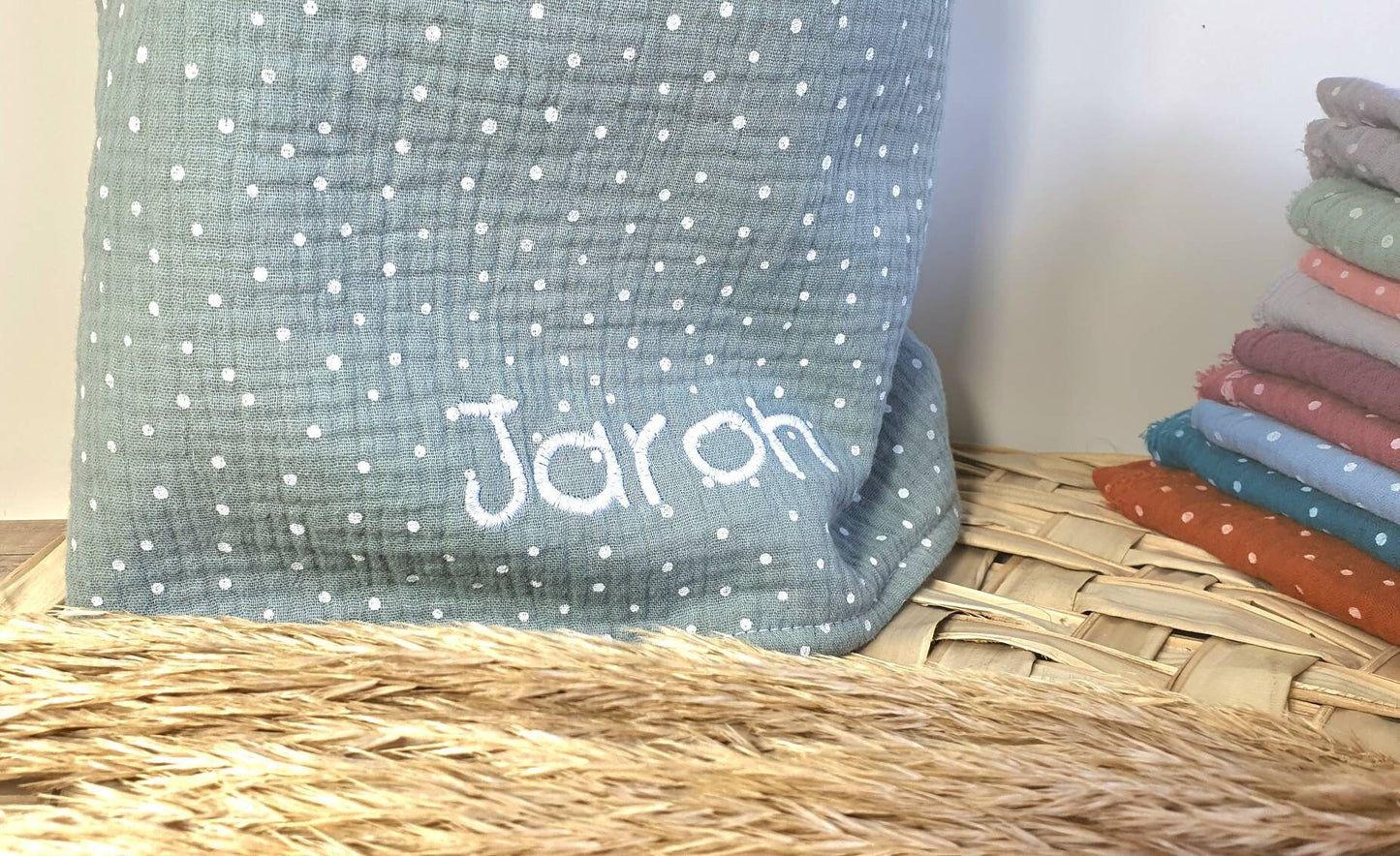 Schlupfschal - Schlauchschal - Kinderschal - Halssocke personalisierbar mit Namen - Musselin dustymint