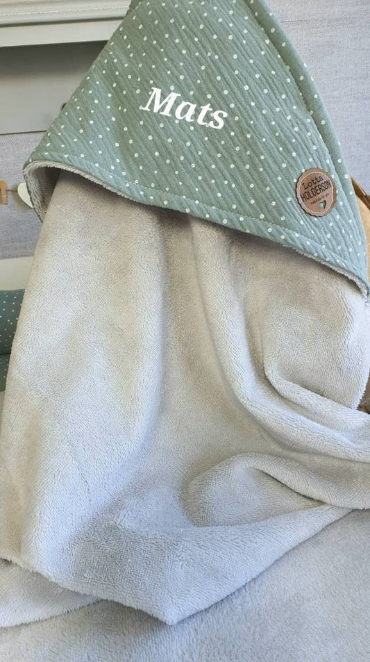 KAPUZENHANDTUCH - BADEPONCHO - Baby - Handtuch - mit Namen - MUSSELIN Tupfen dustymint und flauschiger Bamboo Frottee beige