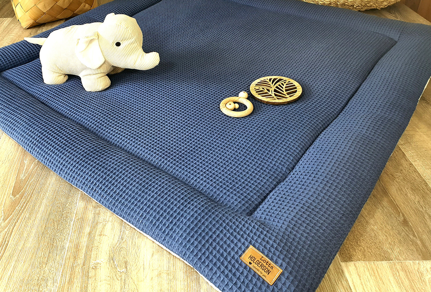 Waffelpique Krabbeldecke Laufstalleinlage Babydecke Spieldecke personalisierbar mit Namen DARKJEANS