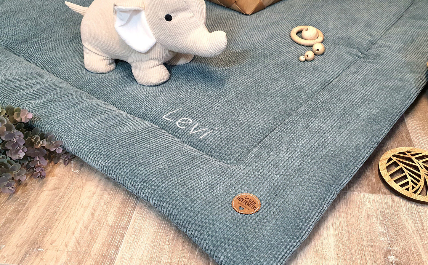 CORD Krabbeldecke Laufstalleinlage Babydecke Spieldecke personalisierbar mit Namen WALDGRUEN PETROL