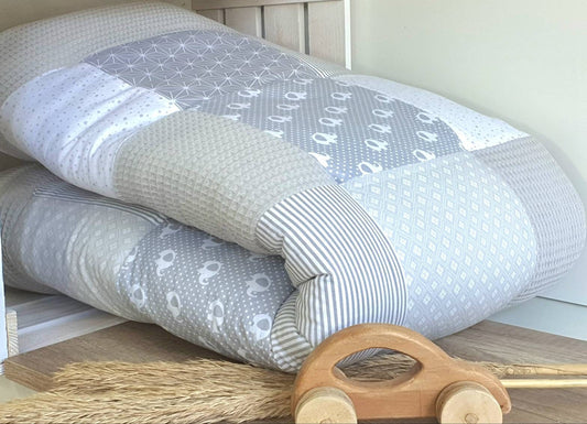 Krabbeldecke - Waffelstoff Patchwork - Decke - Babydecke - Spielteppich- 3-4cm dick - mit Namensstickerei - ELEFANT hellgrau / weiß