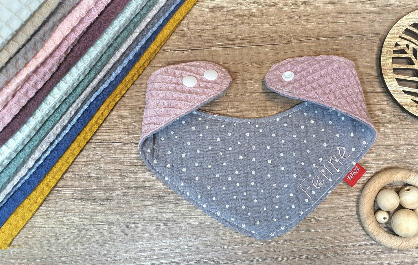 HALSTUCH, DREIECKSTUCH aus Waffelstoff / Musselin Wende-Halstuch, Sabbertuch für Baby & Kleinkind - personalisierbar mit NAMEN altrosa grau