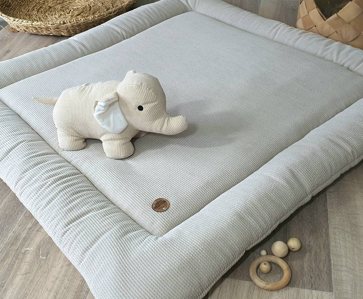 Cord Krabbeldecke Laufstalleinlage Babydecke 3-4cm dick personalisierbar mit Namen - beige sand creme