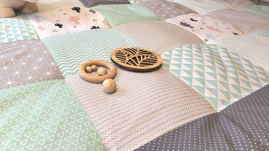 Krabbeldecke - Patchwork - DECKE - Babydecke - Kakteen Mint/Grau/Weiß - 3-4cm dick - mit Namen / Datum / Uhrzeit / Größe / Gewicht