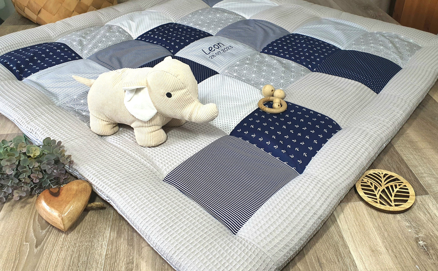 3-4cm dicke Krabbeldecke - Patchwork - Waffelstoff Decke - Babydecke - Anker dunkelblau/hellgrau/weiß - mit Namen