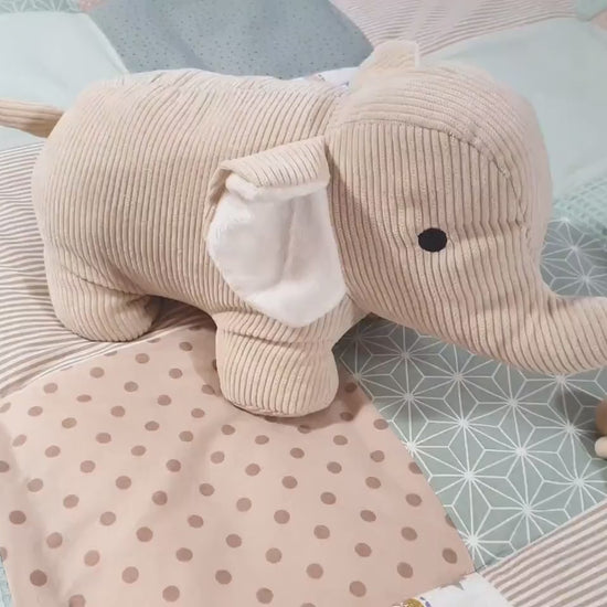 3-4cm dicke Krabbeldecke - Patchwork - Waffelstoff Decke - Babydecke -  mit Namen Autos Tiere Elefant Löwe mint türkis beige