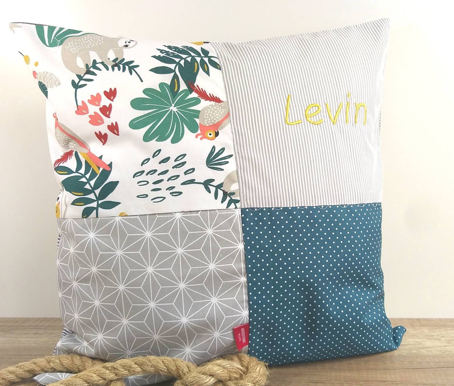 PATCHWORK - KISSENHÜLLE - KISSEN mit Namen - Kinderkissen - Kissen Baby - Kissen bestickt - Kuschelkissen in 40x40cm - 40x60cm - 40x80cm