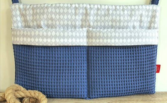 BETTUTENSILO aus Waffelstoff - praktische BETTTASCHE - WANDUNTENSILO - Utensilo für Wickeltisch - Babybett - Laufstall - Organizer jeansblau