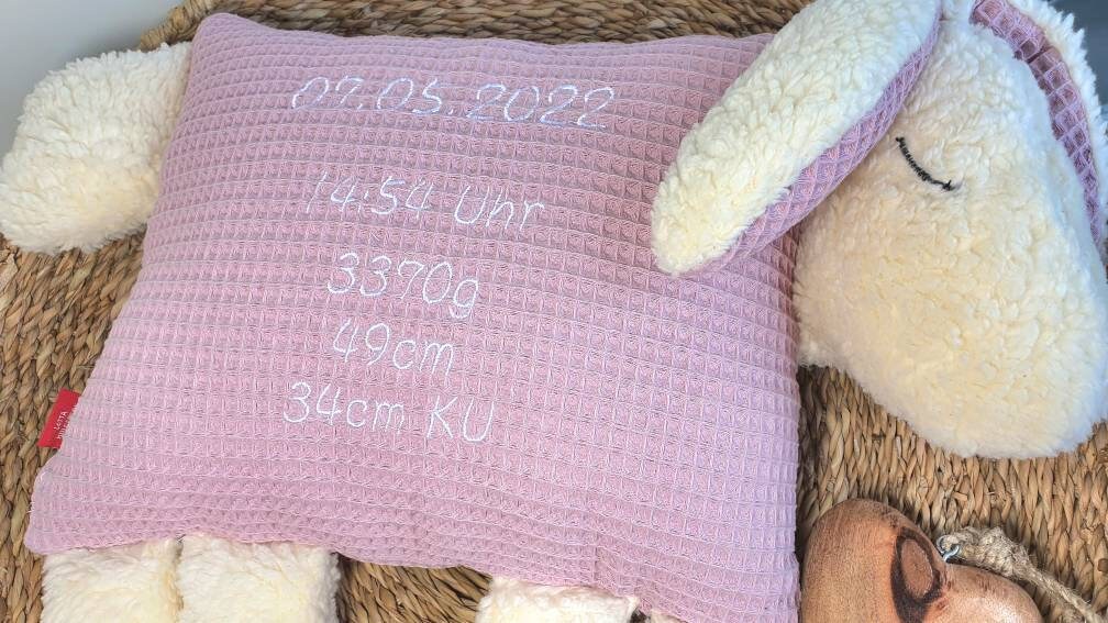 KUSCHELSCHAF 'MAJA' mit Namen - Kuscheltier - GEBURTSKISSEN - Kinderkissen - Kuschelkissen - Kissen Waffelstoff puderrosa