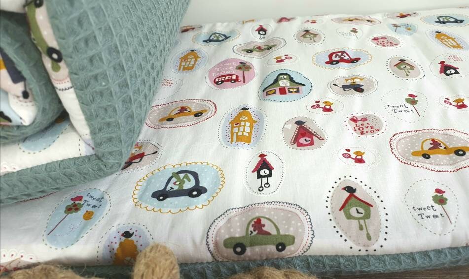 LATTICE UPHOLSTERY - PLAYPEN GRID PROTECTION - Waffle fabric waffle pellique * forest animals petrol grey white