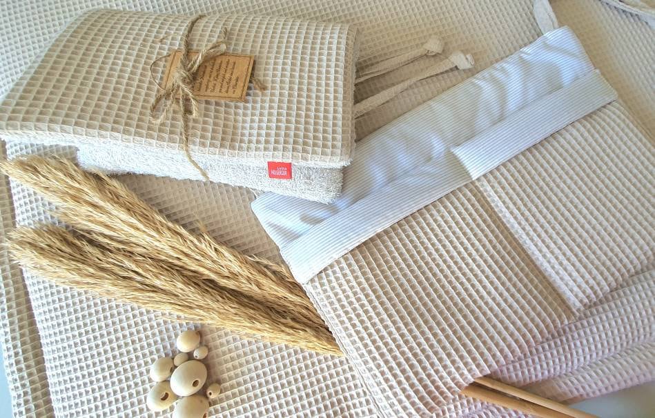 Waffelpique Krabbeldecke Laufstalleinlage Babydecke Spieldecke personalisierbar mit Namen HELLGRAU