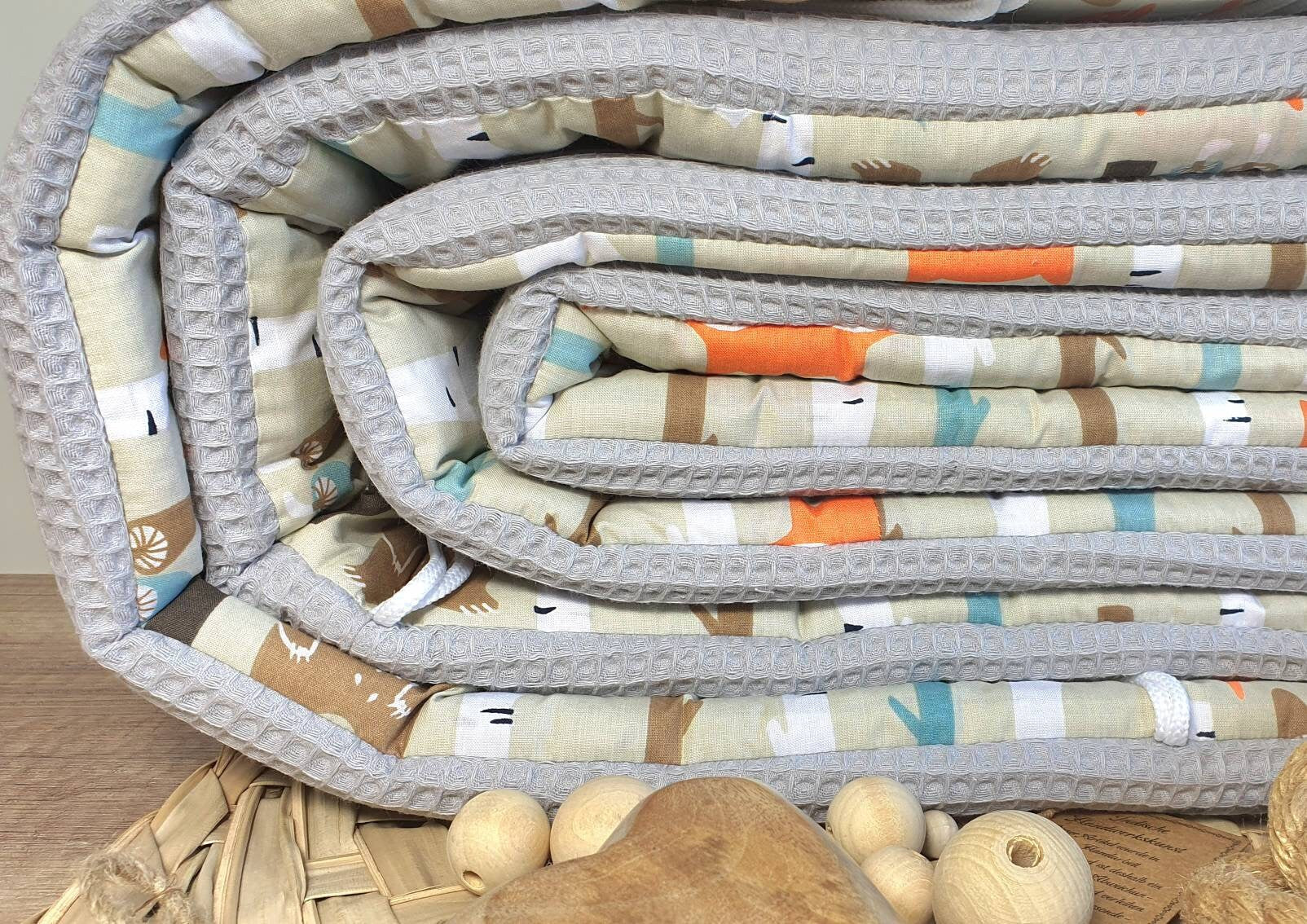 LATTICE CUSHION - PLAYPEN MESH PROTECTION - Waffle fabric Waffle Pique * Forest animals fox bear light grey beige