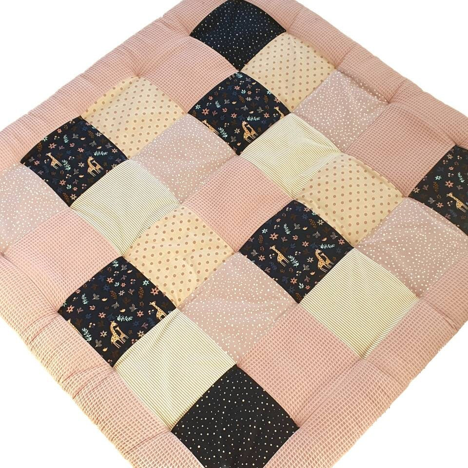 Krabbeldecke - Patchwork - Waffelpique Decke - Babydecke -  mit Namen personalisierbar - ALTROSA / Tiere Giraffe