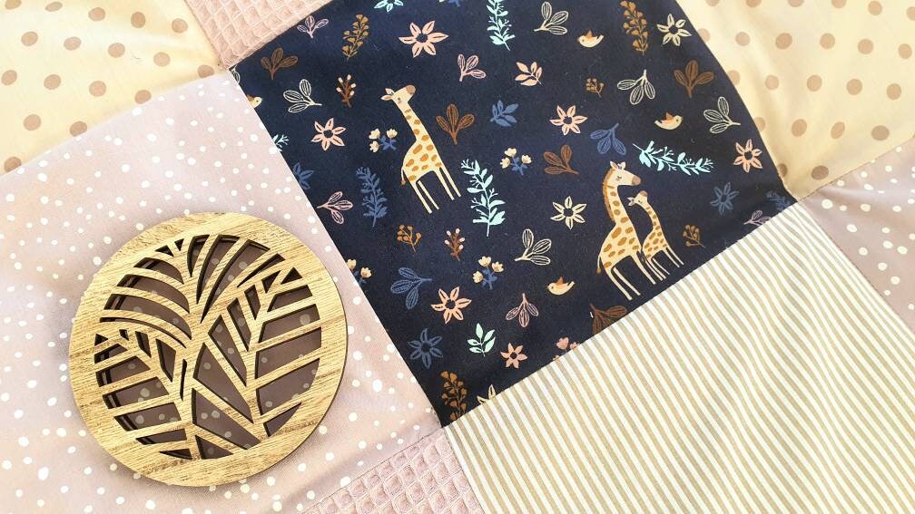 Krabbeldecke - Patchwork - Waffelpique Decke - Babydecke -  mit Namen personalisierbar - ALTROSA / Tiere Giraffe